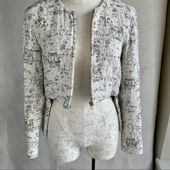 Neiman Marcus Jackets & Blazers - 10 Crosby Derek Lam S Blazer High Low Cropped Tweed Jacket Cream Winter White